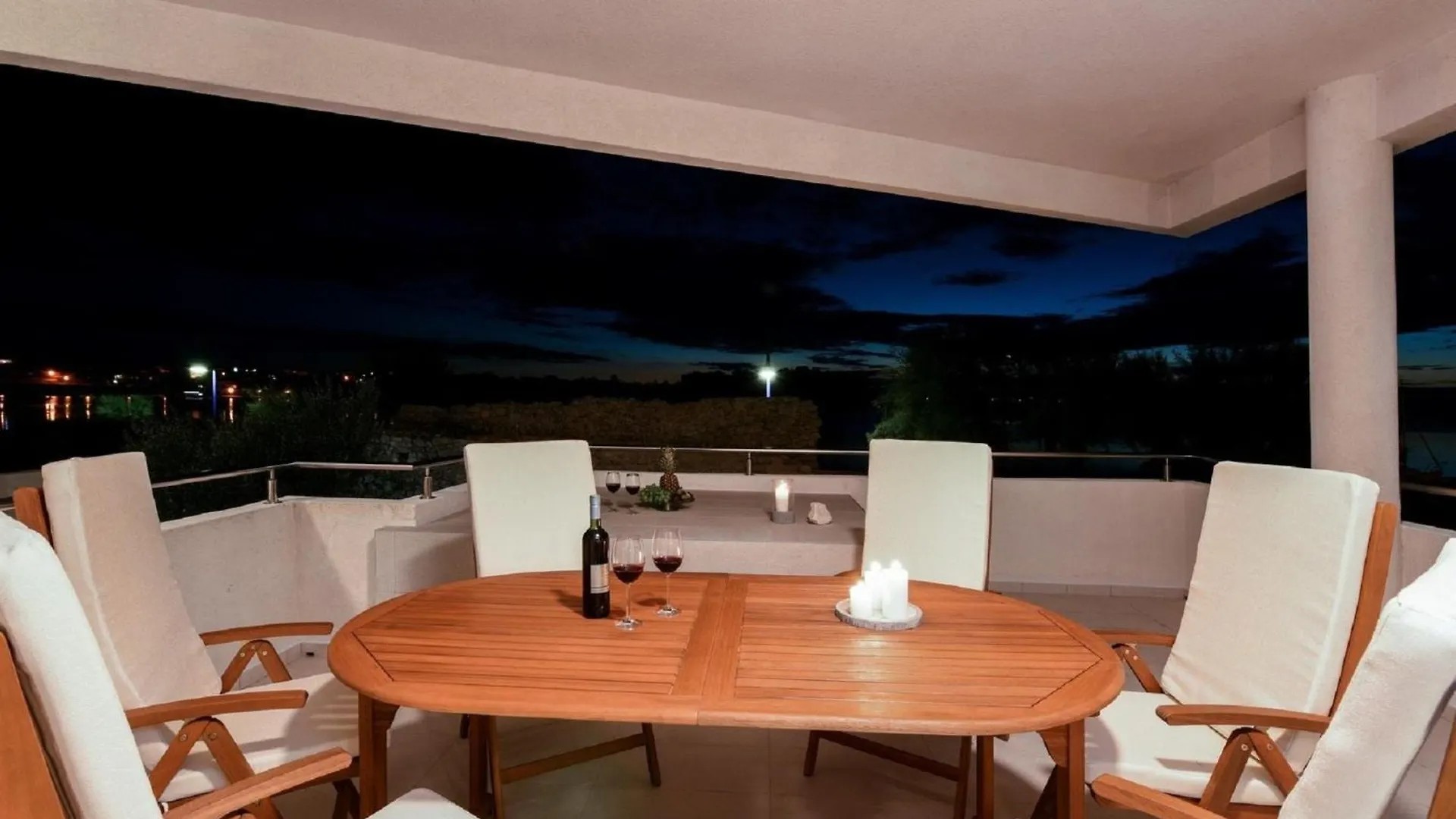 Modern Villa In Nin With Terrace