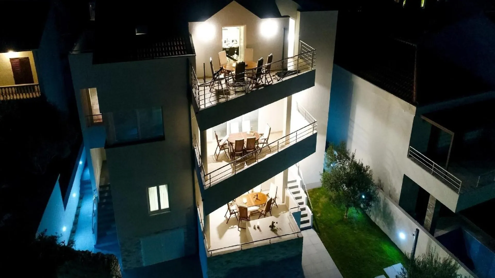 Modern Villa In Nin With Terrace 0*,
