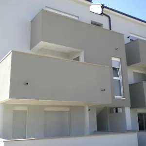Apartman Venerea, Nin