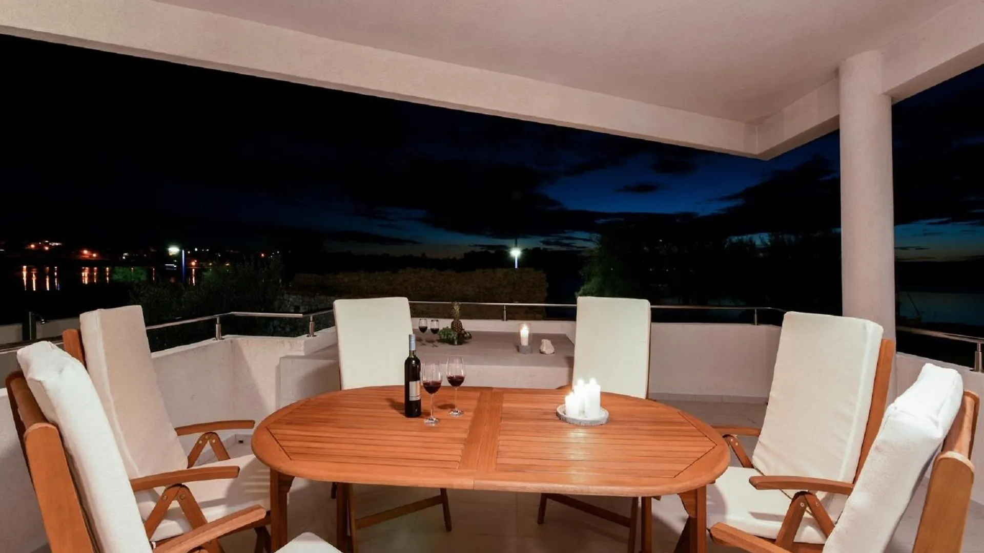 Modern Villa In Nin With Terrace